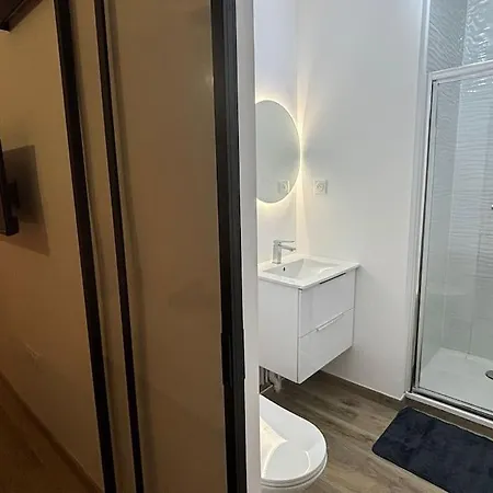 Le Chic & Relax, Proche Centrex Apartman